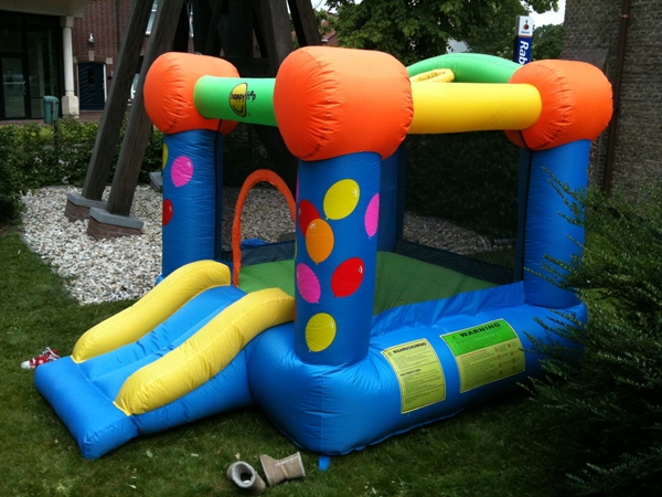 0001564_happy_hop_party_slide_springkussen_9070.jpeg